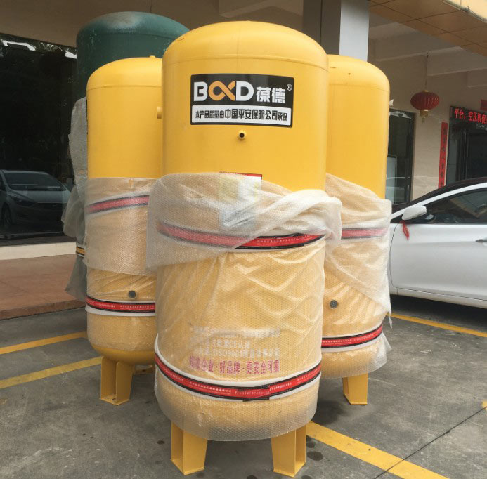 學(xué)會(huì)挑選安全的螺桿式空壓機(jī)儲(chǔ)氣罐